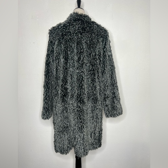 MICHAEL STARS Long Coat Cozy Faux Fur Jacket Gray Black Longline Size Medium - Picture 9 of 16